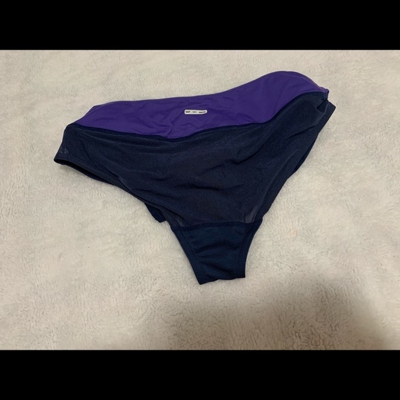 ❌sold❌Lululemon shorts - Picture 4 of 6